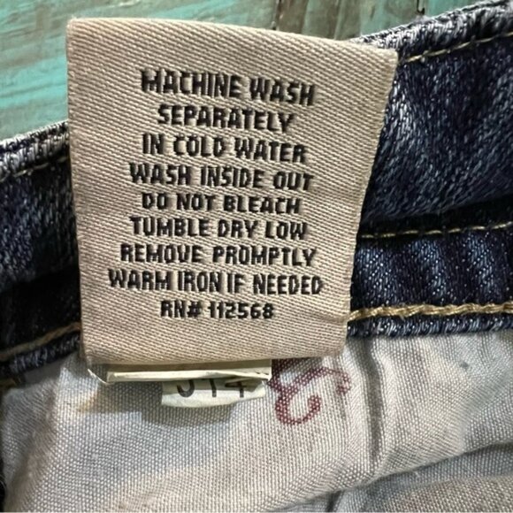 Miss Me Daphne Low Rise Bootcut Jeans Distressed Camo Size 28 - Picture 15 of 16